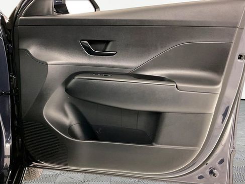 Used 2024 Hyundai Kona SEL AWD/4WD image 23