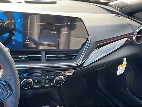 New 2026 Chevrolet Trax RS w/ Sunroof Package image 25