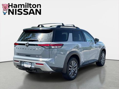 Used 2024 Nissan Pathfinder SL w/ SL Premium Package AWD/4WD image 2