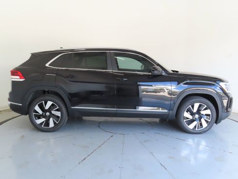 New 2026 Volkswagen Atlas Cross Sport SEL AWD/4WD image 2
