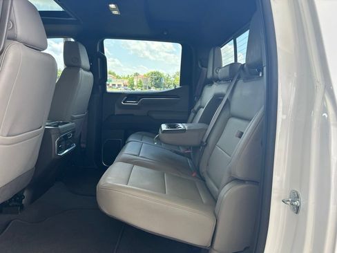 Used 2023 GMC Sierra 1500 SLT w/ SLT Premium Package RWD image 9