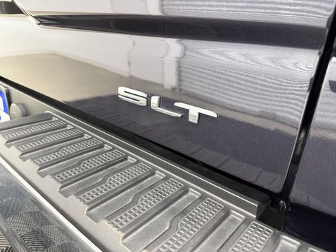 Used 2023 GMC Sierra 1500 SLT w/ SLT Premium Package image 11