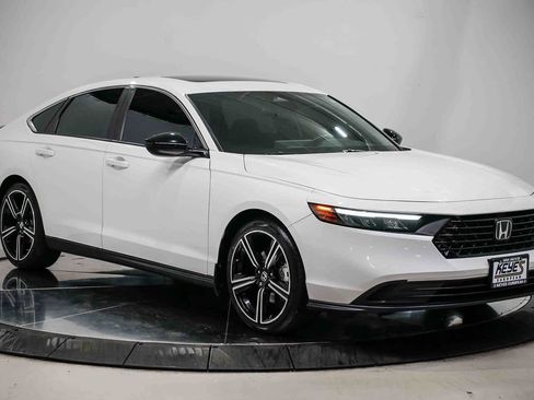 Used 2023 Honda Accord Sport image 5