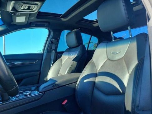 Used 2021 Cadillac CT5 V w/ Premium Package image 13