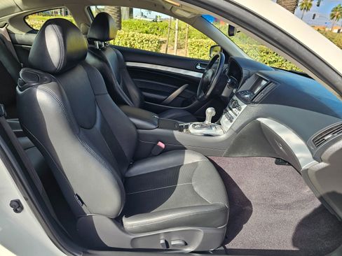 Used 2015 INFINITI Q60 Journey image 21