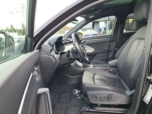 Used 2024 Audi Q3 2.0T Premium image 11