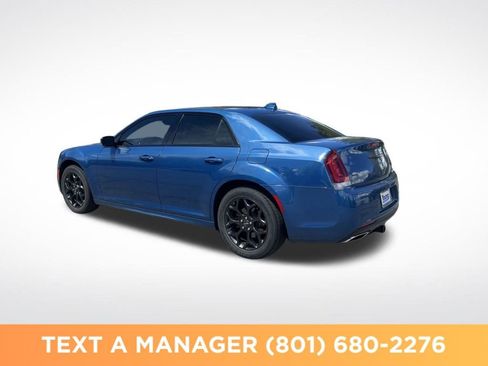 Used 2021 Chrysler 300 Touring L AWD/4WD image 3
