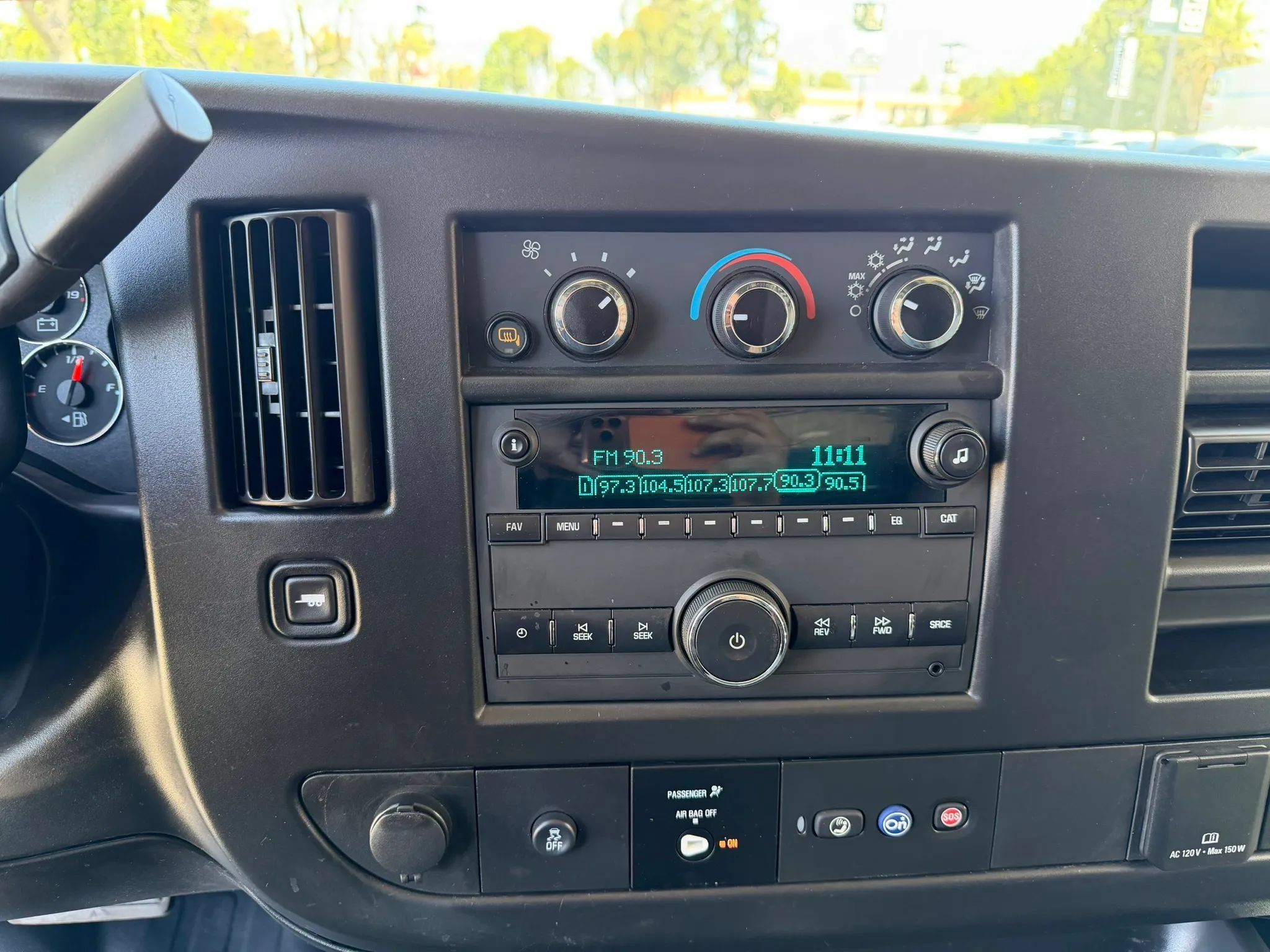 Used 2023 GMC Savana 2500 Extended w/ Driver Convenience Package RWD image 19