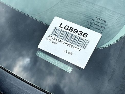 Used 2021 Toyota Camry XSE FWD image 16