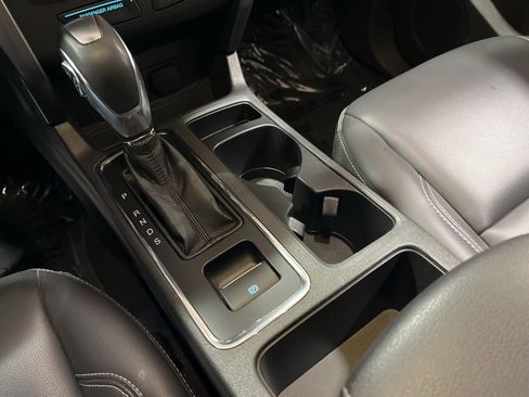 Used 2019 Ford Escape SEL image 29