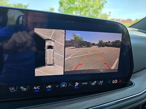 New 2026 Chevrolet Suburban Premier RWD image 15