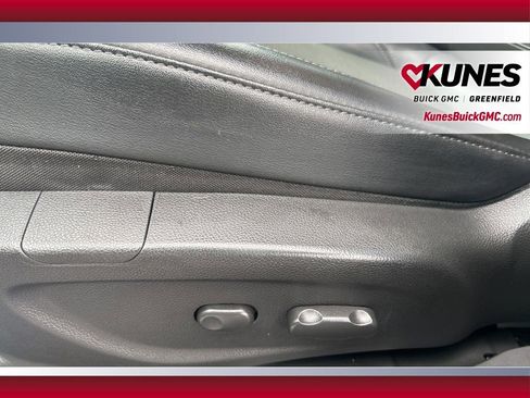 Used 2018 Buick Encore Preferred image 18