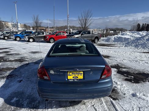 Used 2002 Ford Taurus SE image 7