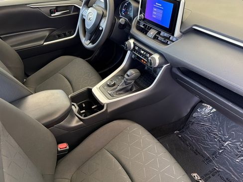 Certified 2024 Toyota RAV4 XLE w/ Convenience Package AWD/4WD image 15