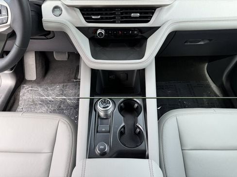 New 2027 Ford Explorer Active AWD/4WD image 15
