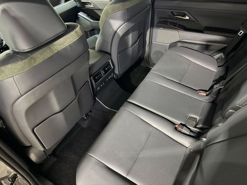 Used 2024 Lexus GX 550 AWD/4WD image 39