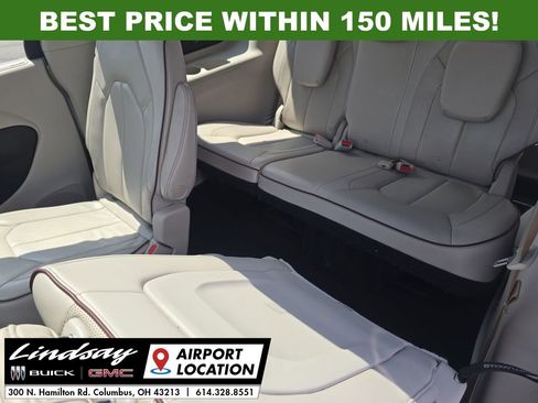 Used 2020 Chrysler Pacifica Limited image 25