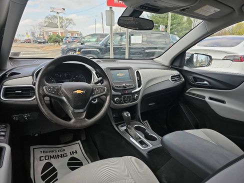 Used 2018 Chevrolet Equinox LS image 11