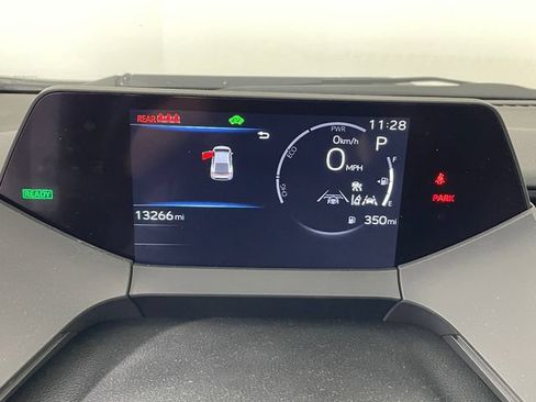 Used 2024 Toyota Prius LE AWD/4WD image 5