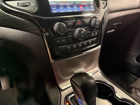 Used 2022 Jeep Grand Cherokee Altitude image 81