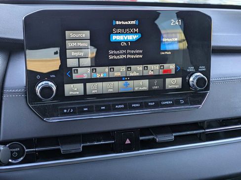 Used 2023 Mitsubishi Outlander SE image 28