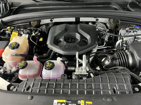 Used 2022 Jeep Grand Cherokee Overland w/ Advanced Protech Group III image 36