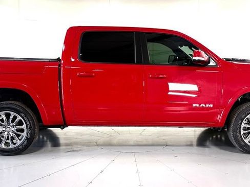 Used 2022 RAM 1500 Laramie AWD/4WD image 3