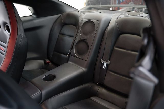 Used 2015 Nissan GT-R Black Edition AWD/4WD image 21