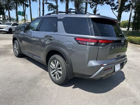 New 2026 Nissan Pathfinder SL AWD/4WD image 5