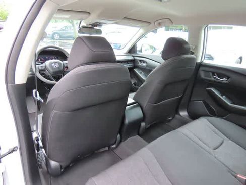 Used 2023 Honda Accord LX image 13