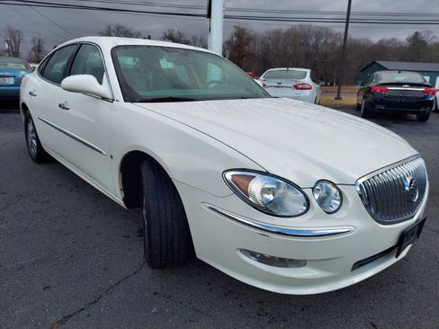 Used 2009 Buick LaCrosse CXL w/ Driver Confidence Package image 3