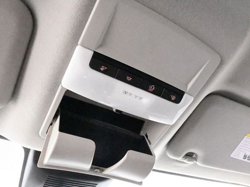 Used 2024 Nissan Sentra SV image 27