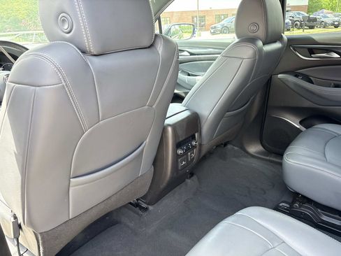 Used 2022 Buick Enclave Premium FWD image 32