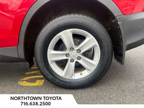 Used 2013 Toyota RAV4 XLE w/ Preferred Accessory Pkg image 30