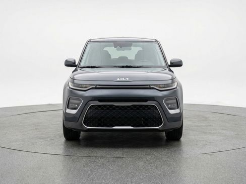 Used 2025 Kia Soul LX w/ LX Technology Package image 2