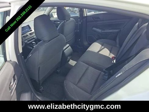 Used 2025 Nissan Altima 2.5 SV image 4