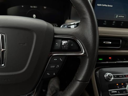 Certified 2023 Lincoln Nautilus AWD w/ Premium Package image 27