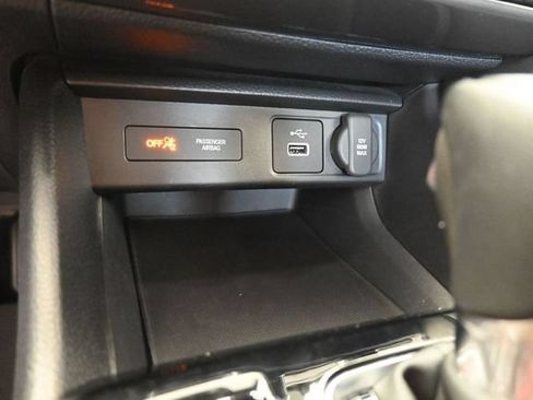 Used 2025 Acura Integra FWD image 37