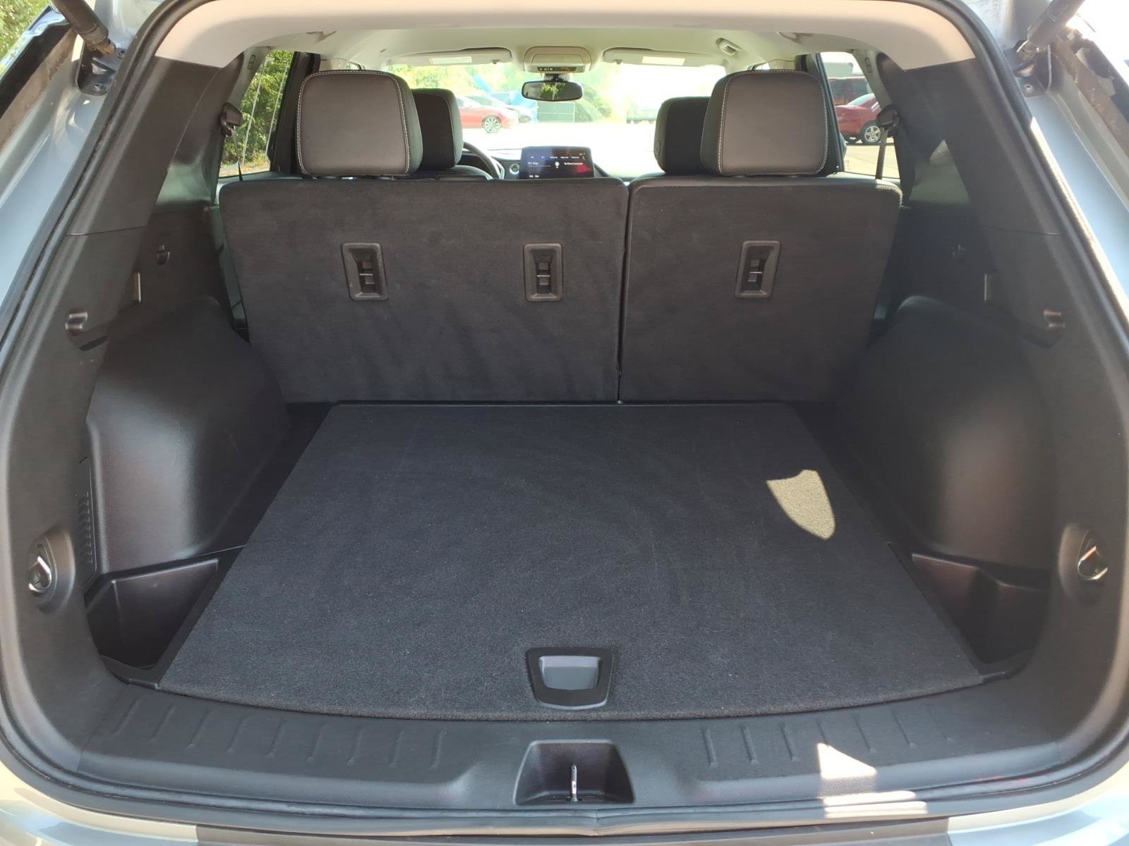 Used 2023 Chevrolet Blazer LT AWD/4WD image 29