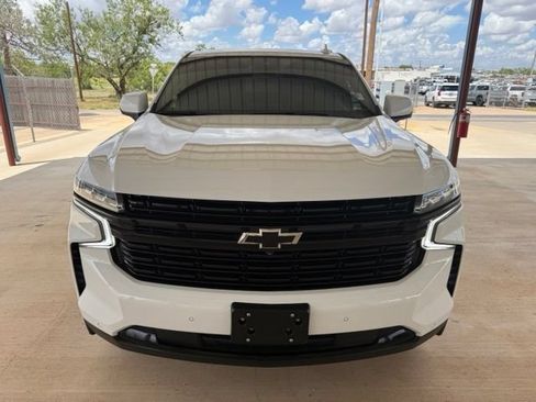 Used 2024 Chevrolet Tahoe RST w/ Luxury Package AWD/4WD image 2