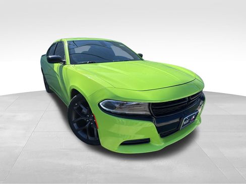 Used 2023 Dodge Charger SXT w/ Blacktop Package RWD image 3