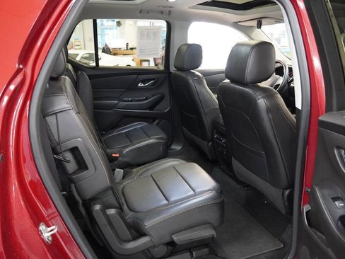 Used 2018 Chevrolet Traverse LT image 22