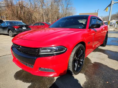 Used 2017 Dodge Charger R/T w/ Blacktop Package