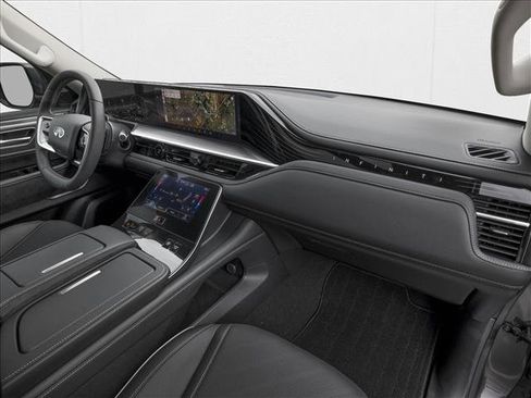 New 2026 INFINITI QX80 Luxe image 11