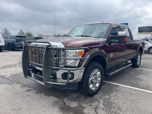 Used 2016 Ford F250 Lariat w/ Chrome Package image 7