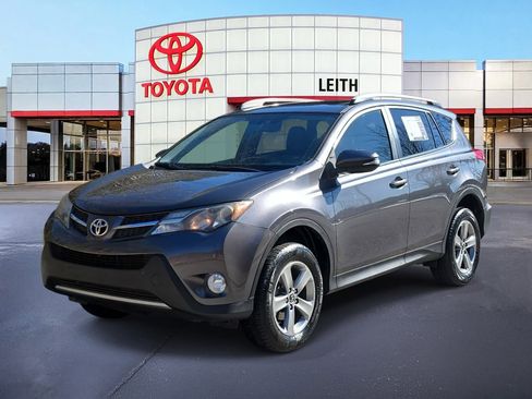 Used 2015 Toyota RAV4 XLE image 1