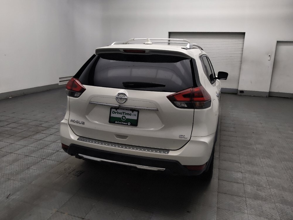 Used 2018 Nissan Rogue SL w/ Premium Package FWD image 7