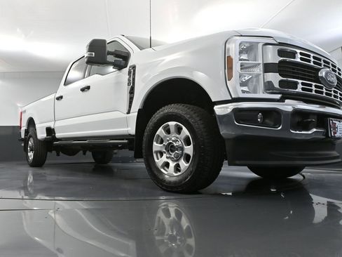 Used 2024 Ford F350 XLT w/ FX4 Off-Road Package AWD/4WD image 50