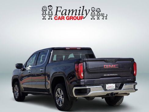 Used 2024 GMC Sierra 1500 SLT image 3