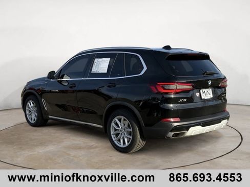 Used 2022 BMW X5 xDrive40i w/ Premium Package image 5